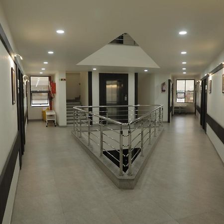 Hotel Lotus Chandrapur Exteriér fotografie